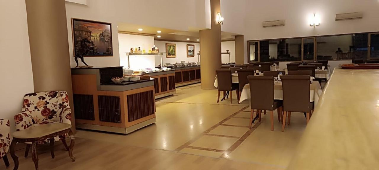 Silver Tower Residence 库萨达斯 外观 照片