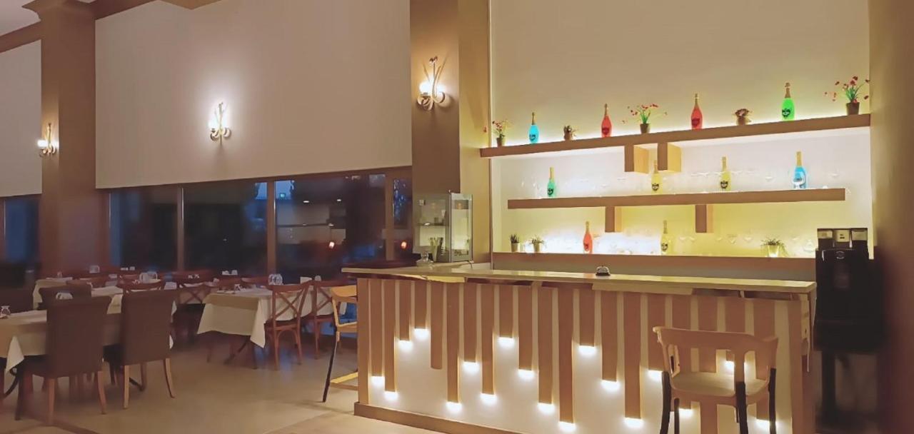 Silver Tower Residence 库萨达斯 外观 照片