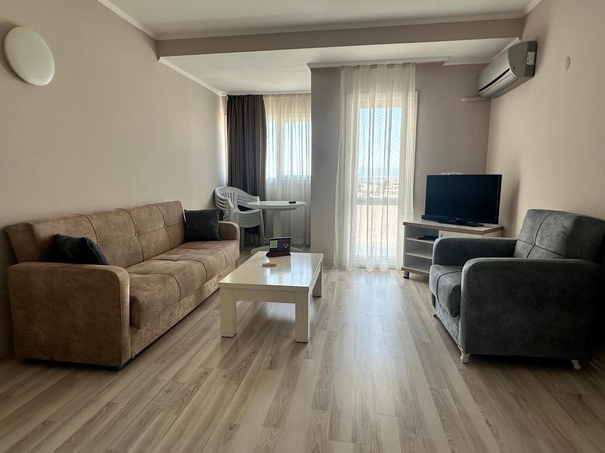 Silver Tower Residence 库萨达斯 外观 照片