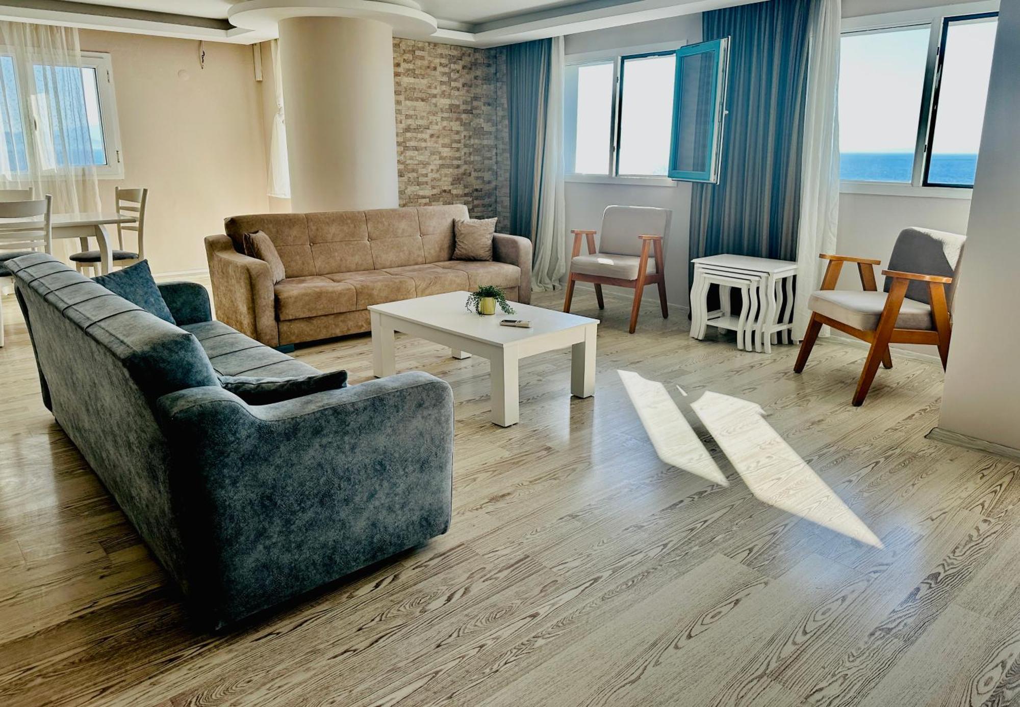 Silver Tower Residence 库萨达斯 外观 照片