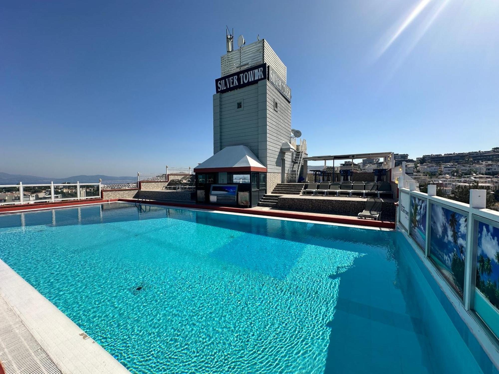 Silver Tower Residence 库萨达斯 外观 照片